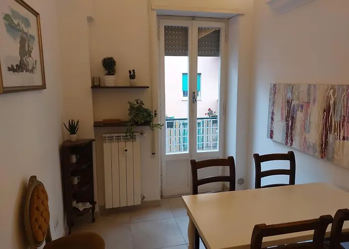 Casa Giova: bilocale con balcone al Gianicolo